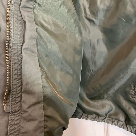 Design by Olivia, lined coat, olive green, size medium, excellent condition - Picture 3 of 4